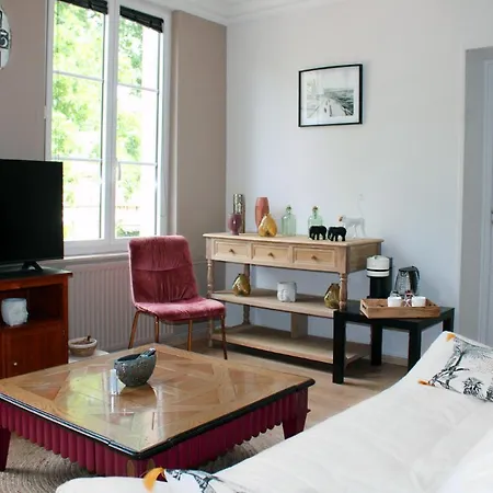 Homestay Maison Menadel
