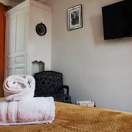 Homestay Maison Menadel Yvetot