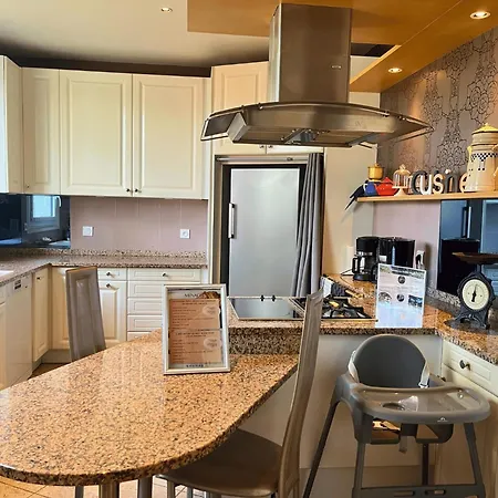 Homestay Maison Menadel Yvetot