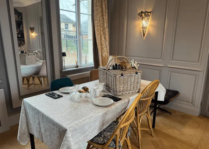 Maison Menadel * Yvetot